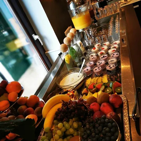 Boutiquehotel Goldhahn Bio Sport & Wellness 3*