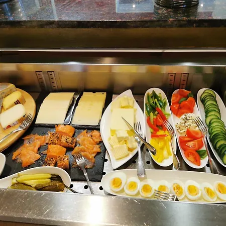 מלון Boutiquehotel Goldhahn Bio Sport & Wellness 3*