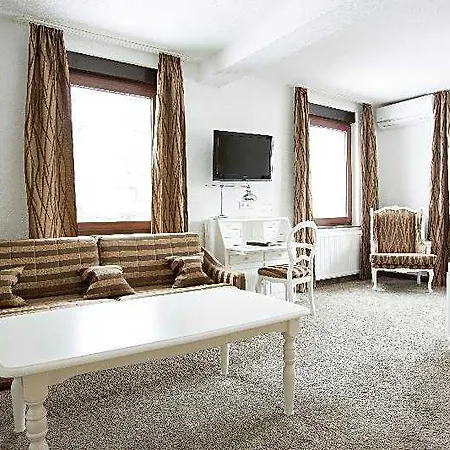 Dormero 4*