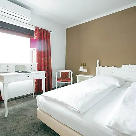 Ξενοδοχείο Dormero 4*
