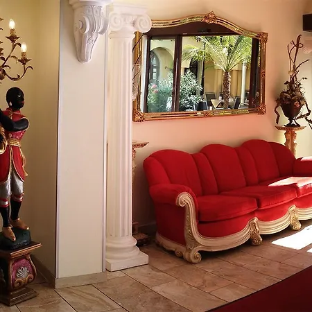 安蒂科城区酒店 4* 阿伦