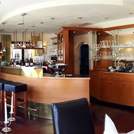 Boutiquehotel Goldhahn Bio Sport & Wellness Hotel 3*